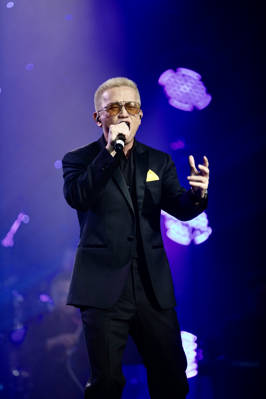 Lệ Quyên bùng nổ với hàng nghìn khán giả tại show diễn ở Mỹ - Ảnh 3. Lệ Quyên bùng nổ với hàng nghìn khán giả tại show diễn ở Mỹ - Ảnh 3.