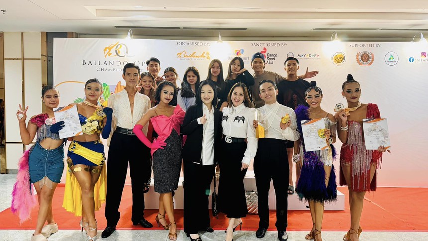 Vợ chồng Phan Hiển- Khánh Thi lại thắng lớn ở giải đấu trên đất Malaysia - Ảnh 2.