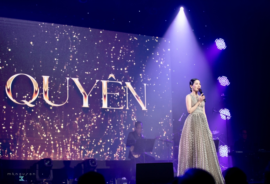 Lệ Quyên bùng nổ với hàng nghìn khán giả tại show diễn ở Mỹ - Ảnh 1. Lệ Quyên bùng nổ với hàng nghìn khán giả tại show diễn ở Mỹ - Ảnh 1.