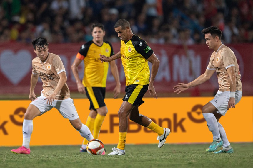 LPBank sẽ đồng hành cùng thể thao Việt Nam nâng cao thể lực, tầm vóc cầu thủ - Ảnh 2. LPBank sẽ đồng hành cùng thể thao Việt Nam nâng cao thể lực, tầm vóc cầu thủ - Ảnh 2.