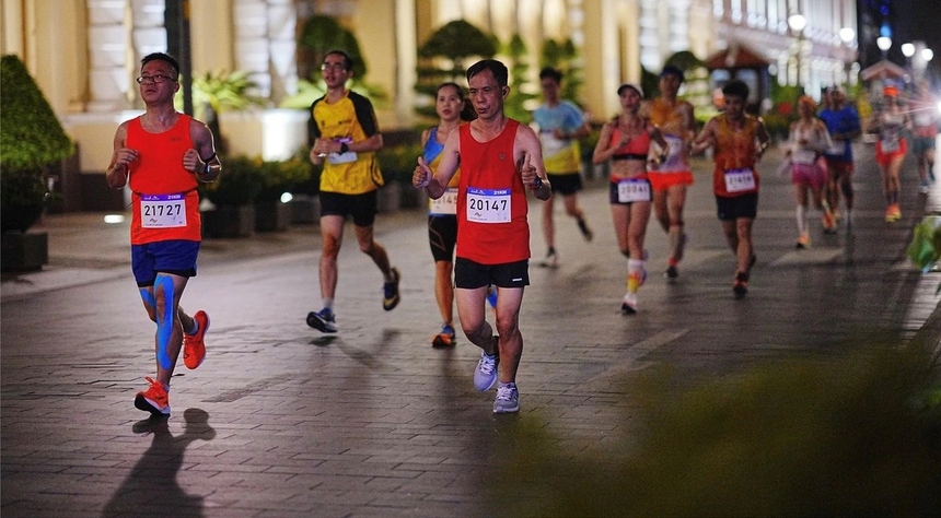 TP.HCM lôi cuốn VĐV với cung đường chạy "di sản" - Ảnh 1.