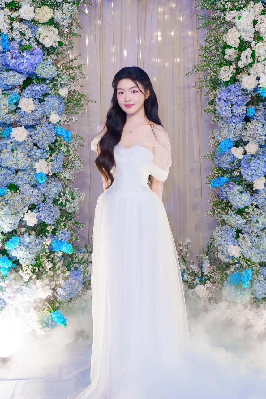 Dàn ái nữ nhà sao Việt: Lọ Lem đỗ đại học danh tiếng, Suti giảm cân thành công - Ảnh 4.