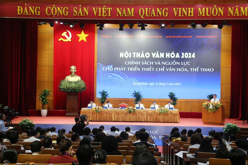 Phát triển thiết chế văn hóa và thể thao đáp ứng yêu cầu hội nhập - Ảnh 1. Phát triển thiết chế văn hóa và thể thao đáp ứng yêu cầu hội nhập - Ảnh 1.