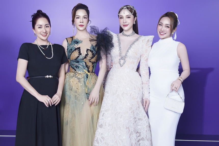 Dàn sao Việt hội tụ ở sự kiện làm đẹp: Khánh Thi, Bảo Thy rạng ngời dù tất bật bỉm sữa - Ảnh 1.