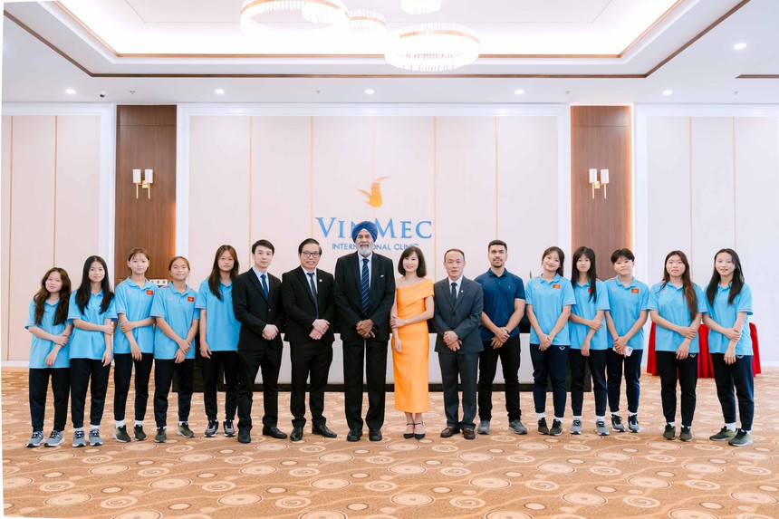 Đại diện duy nhất Việt Nam được LĐBĐ Châu Á công nhận là Trung tâm y học thể thao xuất sắc - Ảnh 2.