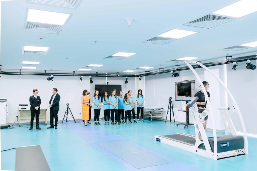 Đại diện duy nhất Việt Nam được LĐBĐ Châu Á công nhận là Trung tâm y học thể thao xuất sắc - Ảnh 4.