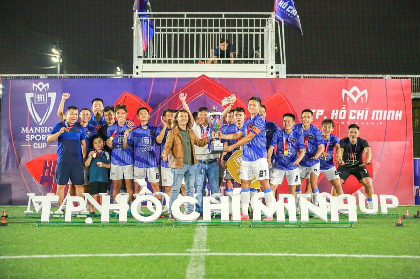 Bất ngờ lớn ở giải bóng đá vô địch sân 7 TP.HCM - Ảnh 2. Bất ngờ lớn ở giải bóng đá vô địch sân 7 TP.HCM - Ảnh 2.