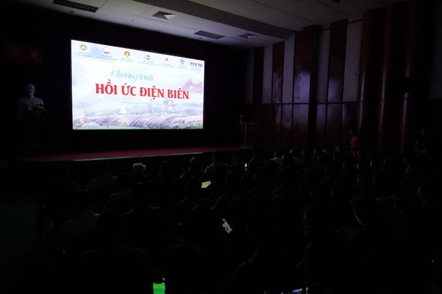 Chiếu phim tài liệu và toạ đàm "Hồi ức Điện Biên"  - Ảnh 1.
