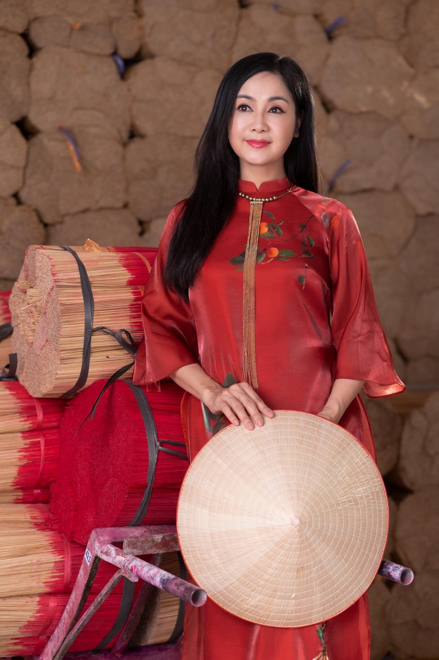 NSND Thu Hà kể chuyện sắp 'về hưu', nhưng tuyên bố vẫn sẽ diễn đến hơi thở cuối cùng - Ảnh 4.