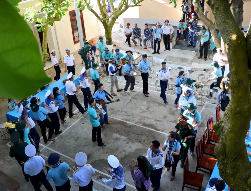 Biển đảo Việt Nam: Bình yên Trường Sa - Ảnh 13.