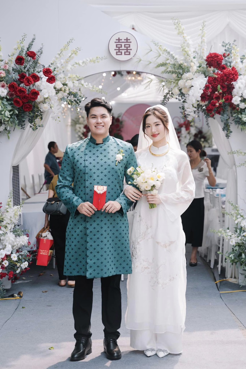 Hot girl bóng chuyền đất Tổ cuộc sống sang trang mới ở tuổi 26, chồng sắp cưới là ‘soái ca’ tài năng hiếm có - Ảnh 3. Hot girl bóng chuyền đất Tổ cuộc sống sang trang mới ở tuổi 26, chồng sắp cưới là ‘soái ca’ tài năng hiếm có - Ảnh 3.