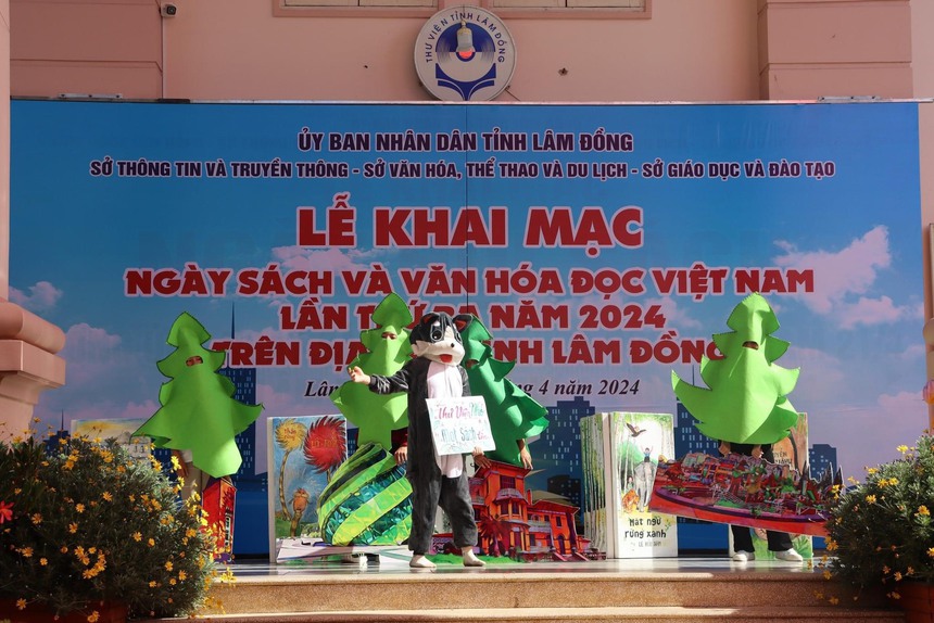 Hướng tới Giải Dế Mèn lần 5 - 2024: Khi tình yêu thương được vun vén trong 'Thư viện kỳ bí' - Ảnh 2. Hướng tới Giải Dế Mèn lần 5 - 2024: Khi tình yêu thương được vun vén trong 'Thư viện kỳ bí' - Ảnh 2.