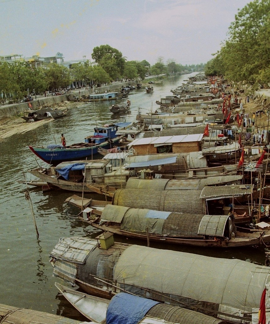 Cuộc sống sau ống kính: Nhớ mãi vạn đò xứ Huế - Ảnh 3.