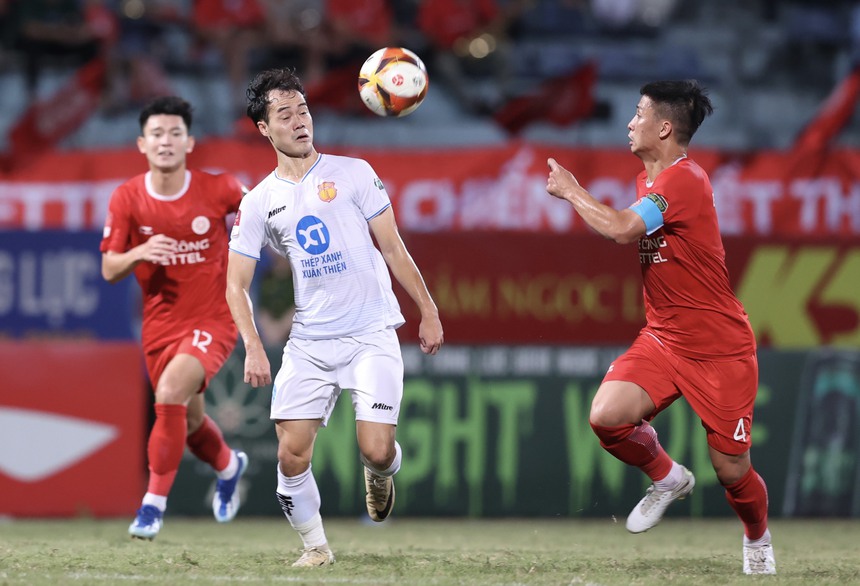 Bảng xếp hạng V-League vòng 19 hôm nay: Nam Định trắng tay, Viettel tạm thoát hiểm - Ảnh 3.