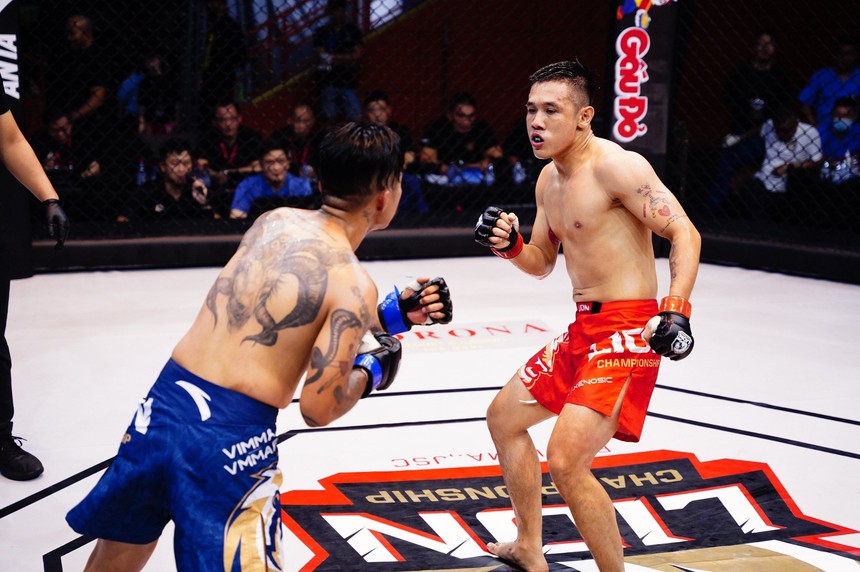 LION Championship 13: Võ sĩ Phạm Thanh Ngân knockout đối thủ Trịnh Xuân Anh khiến khán đài bùng nổ - Ảnh 5.
