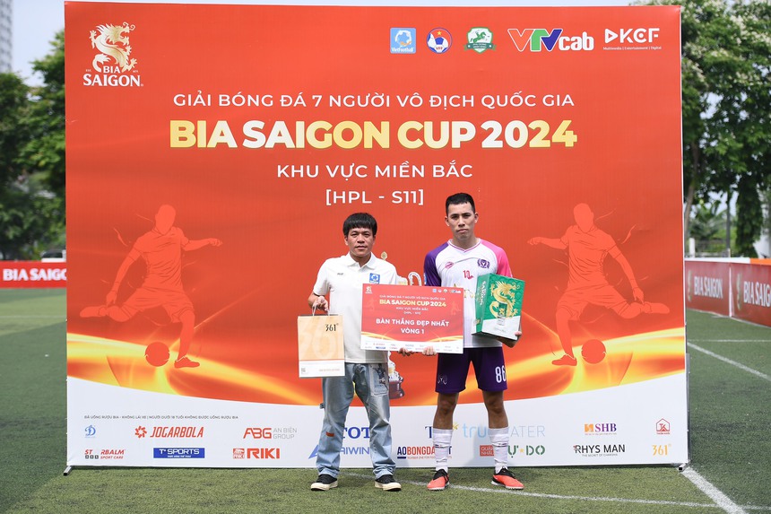 Chỉ cón 1 đội bóng toàn thắng sau hai trận ở HPL-S11, SHB ngược dòng chiến thắng trong trận 'thủy chiến' - Ảnh 7. Chỉ cón 1 đội bóng toàn thắng sau hai trận ở HPL-S11, SHB ngược dòng chiến thắng trong trận 'thủy chiến' - Ảnh 7.