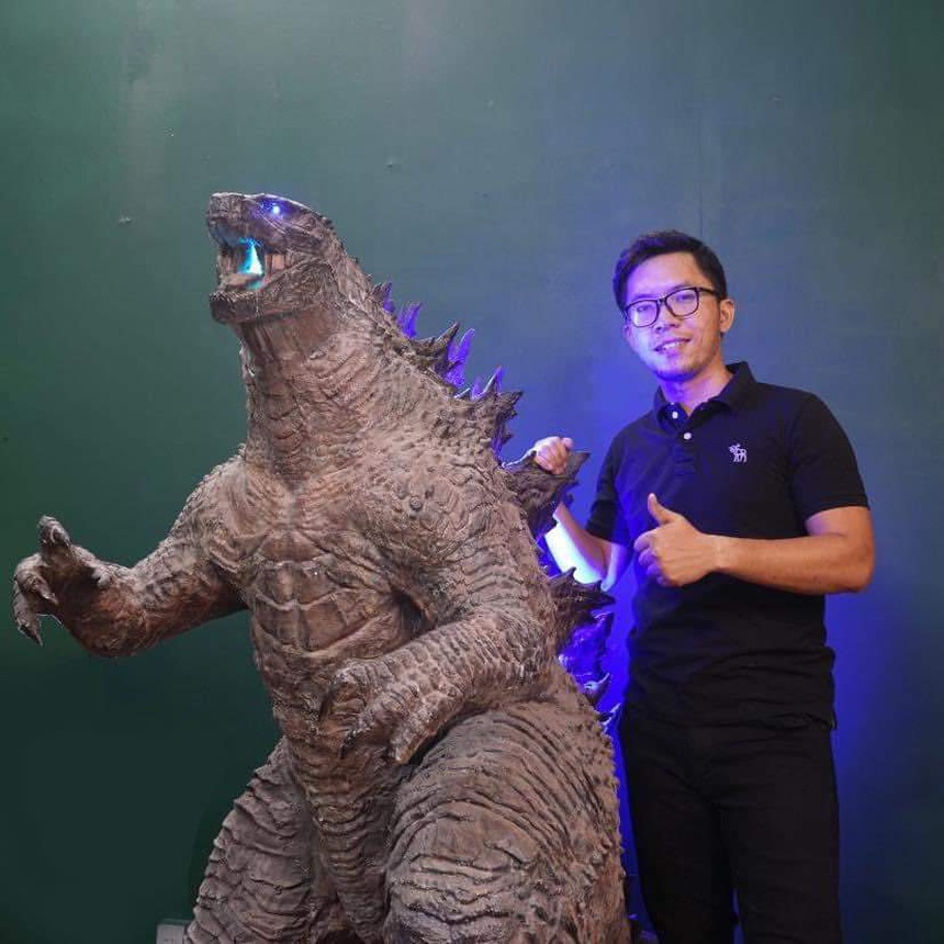 Giật mình khi gấu của 'Móng vuốt' xuất hiện ngay trên đường phố - Ảnh 4.