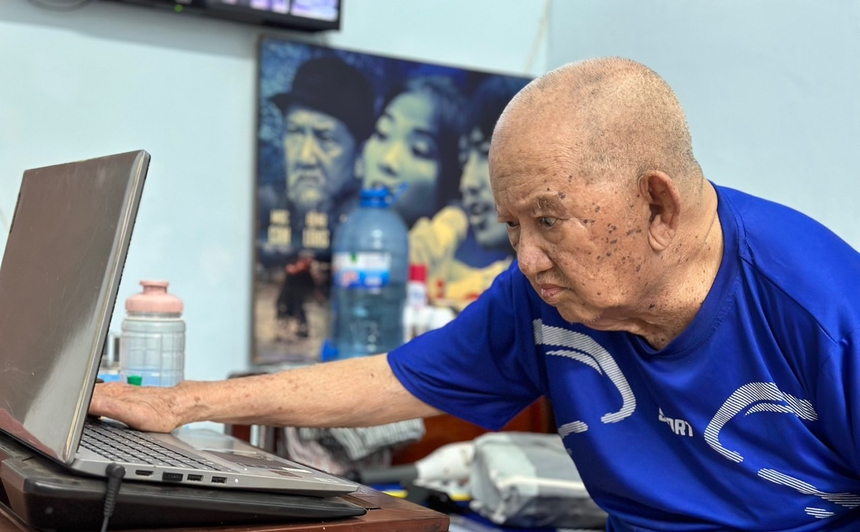 Chuyện những nghệ sĩ nổi tiếng ở Trung tâm dưỡng lão Thị Nghè (kỳ 3): Mạc Can 'giả nai' với nỗi buồn! - Ảnh 2.