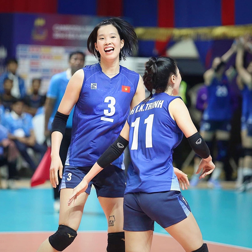 Vắng Bích Tuyền, Thanh Thuý 'gánh team', ghi điểm như máy giúp ĐT bóng chuyền nữ Việt Nam vượt qua Indonesia để vô địch AVC Cup - Ảnh 3.