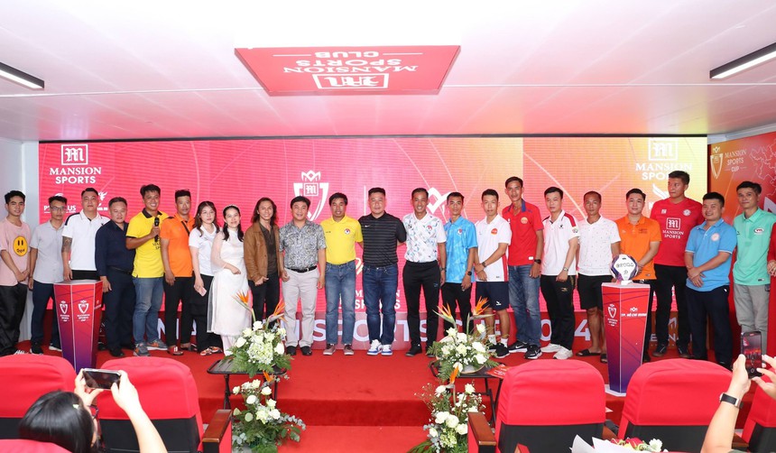 Giải thưởng "khủng" cho nhà vô địch bóng đá 7 người toàn quốc 2024 - Ảnh 1.