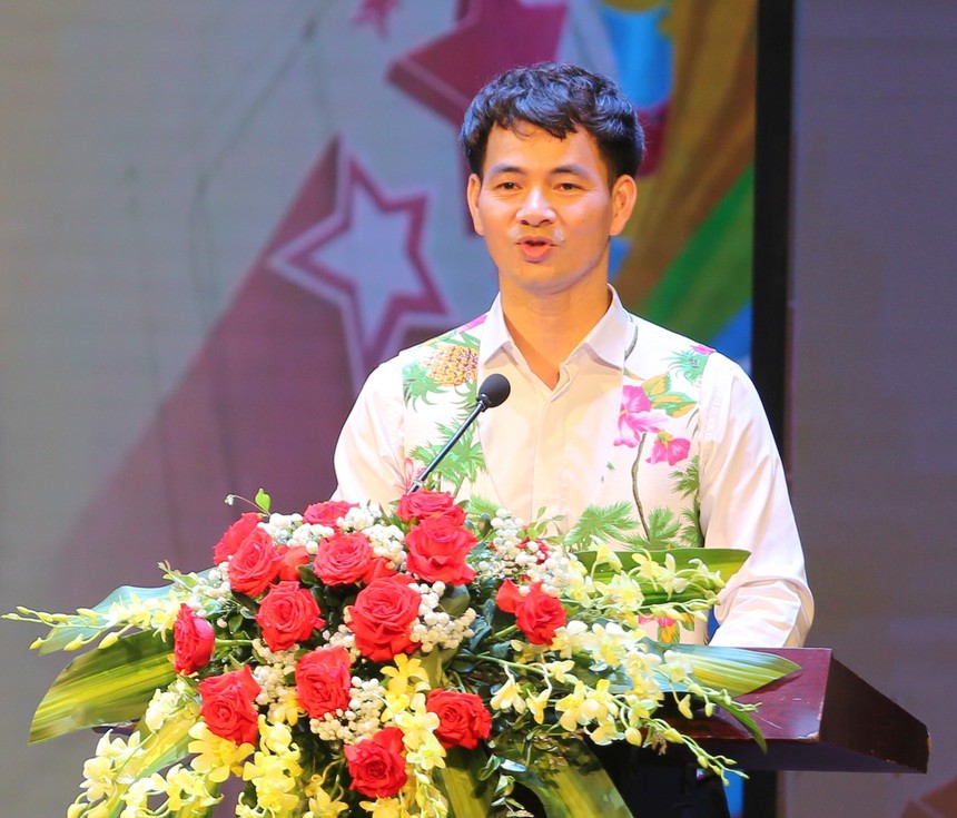 Trao 4 HCV, 3 HCB cho vở diễn dự Liên hoan Nghệ thuật Sân khấu dành cho thiếu niên, nhi đồng - Ảnh 1.