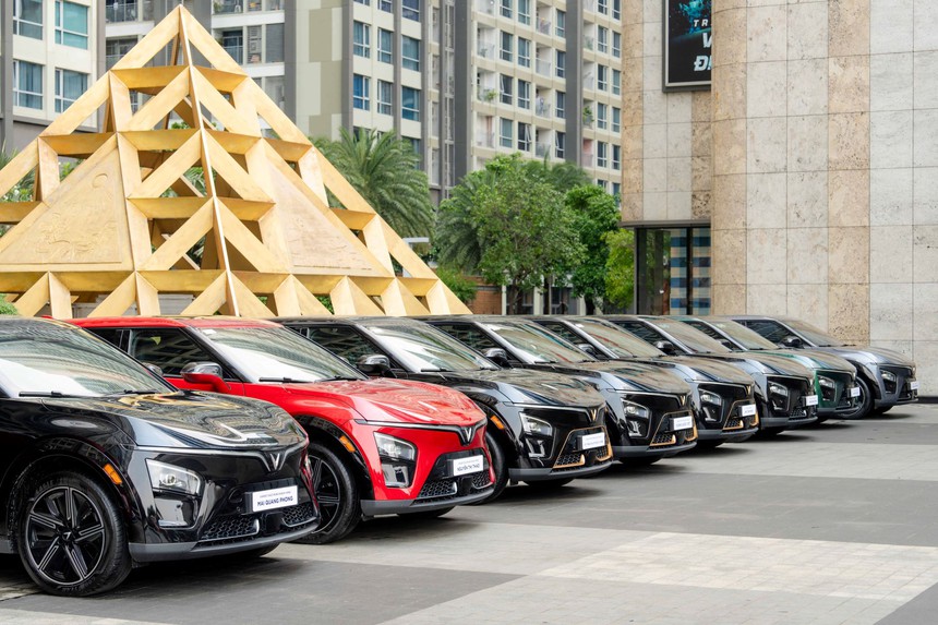 Chủ xe "khoái" VF 7 vì sở hữu nhiều giá trị vượt trội và khác biệt - Ảnh 3. Chủ xe "khoái" VF 7 vì sở hữu nhiều giá trị vượt trội và khác biệt - Ảnh 3.