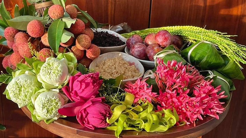 Văn khấn rằm tháng 4 Âm lịch theo phong tục cổ truyền - Ảnh 2. Văn khấn rằm tháng 4 Âm lịch theo phong tục cổ truyền - Ảnh 2.