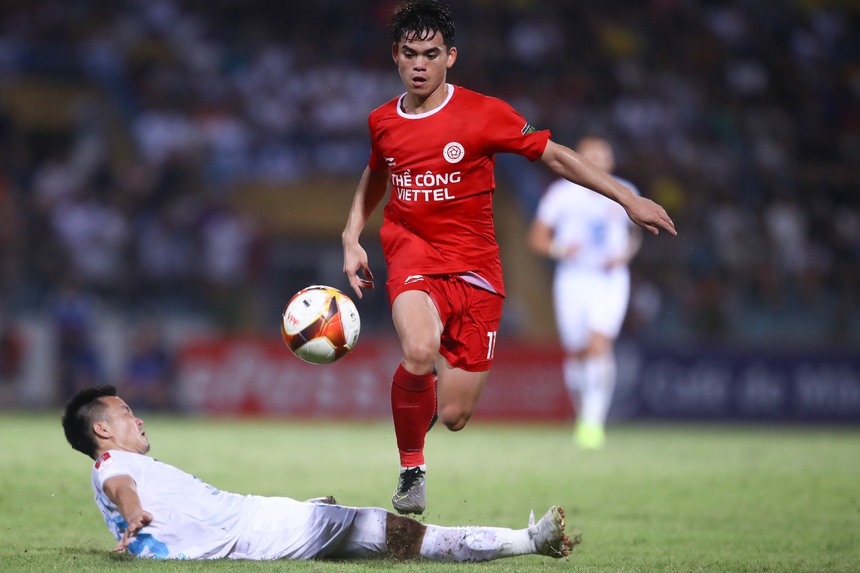 Vòng 20 V-League 2023/24: Top đầu "rủ nhau" thất bại, SLNA khiến cuộc đua trụ hạng căng thẳng - Ảnh 5.