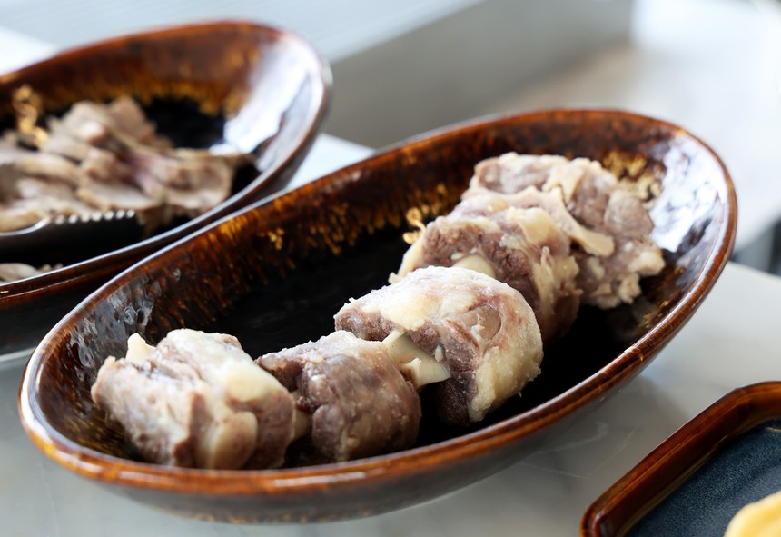 Thưởng thức 'Phở chọc trời' trên tòa nhà cao nhất Việt Nam - Ảnh 6.