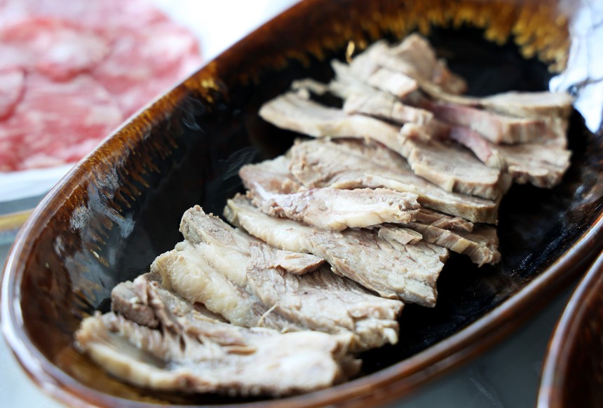 Thưởng thức 'Phở chọc trời' trên tòa nhà cao nhất Việt Nam - Ảnh 5.