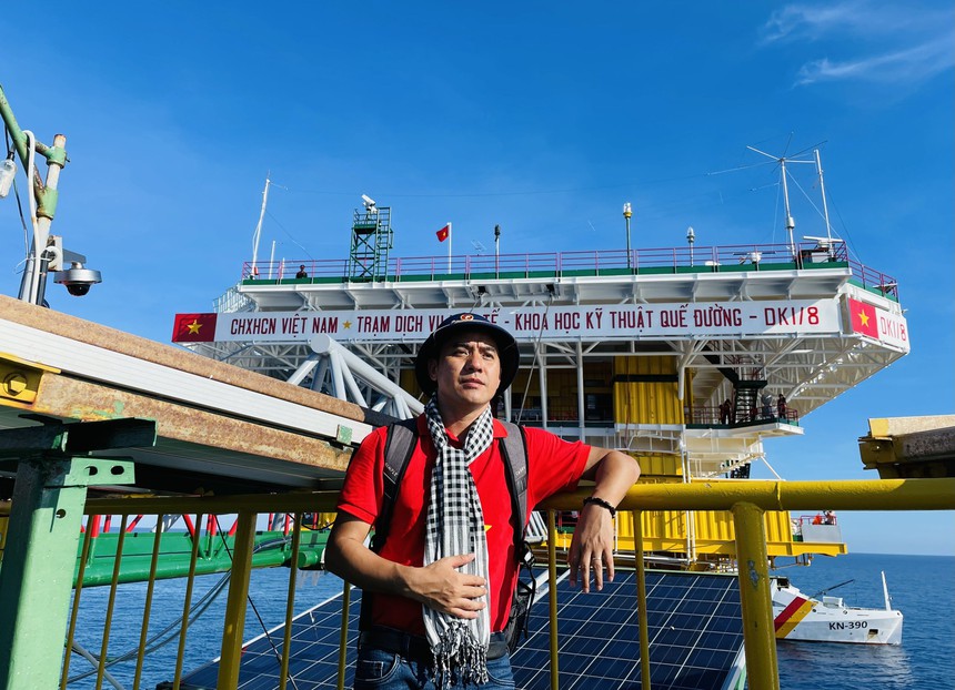 Nhà văn Văn Thành Lê: 'Có một đứa bé ẩn nấp đâu đó ở trong mình' - Ảnh 6.