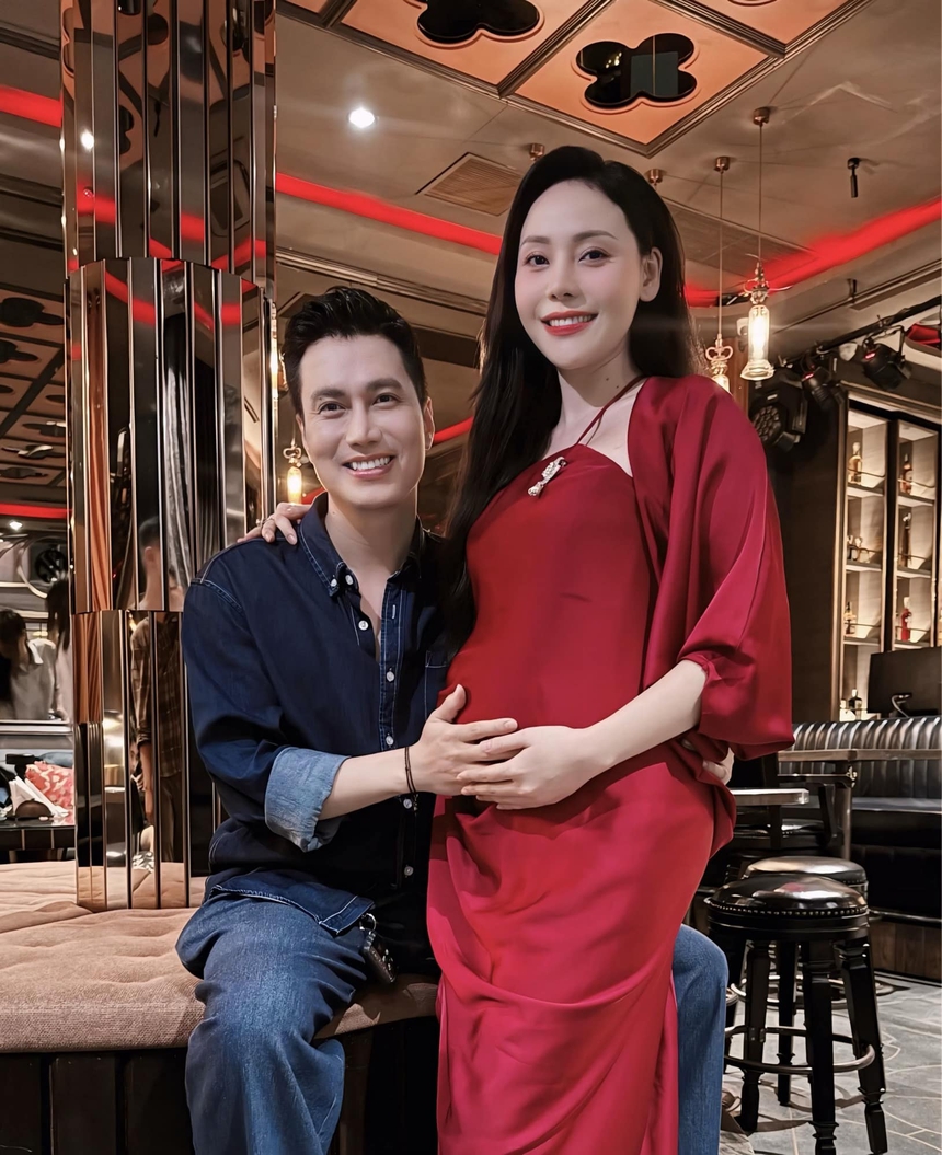Một nữ diễn viên khoe bụng bầu và tag tên Việt Anh khiến khán giả hoang mang - Ảnh 1.