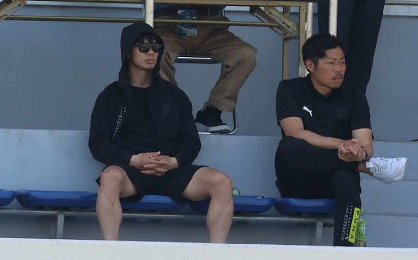 Công Phượng chấn thương ít ngày trước khi đội tuyển Việt Nam hội quân - Ảnh 2. Công Phượng chấn thương ít ngày trước khi đội tuyển Việt Nam hội quân - Ảnh 2.