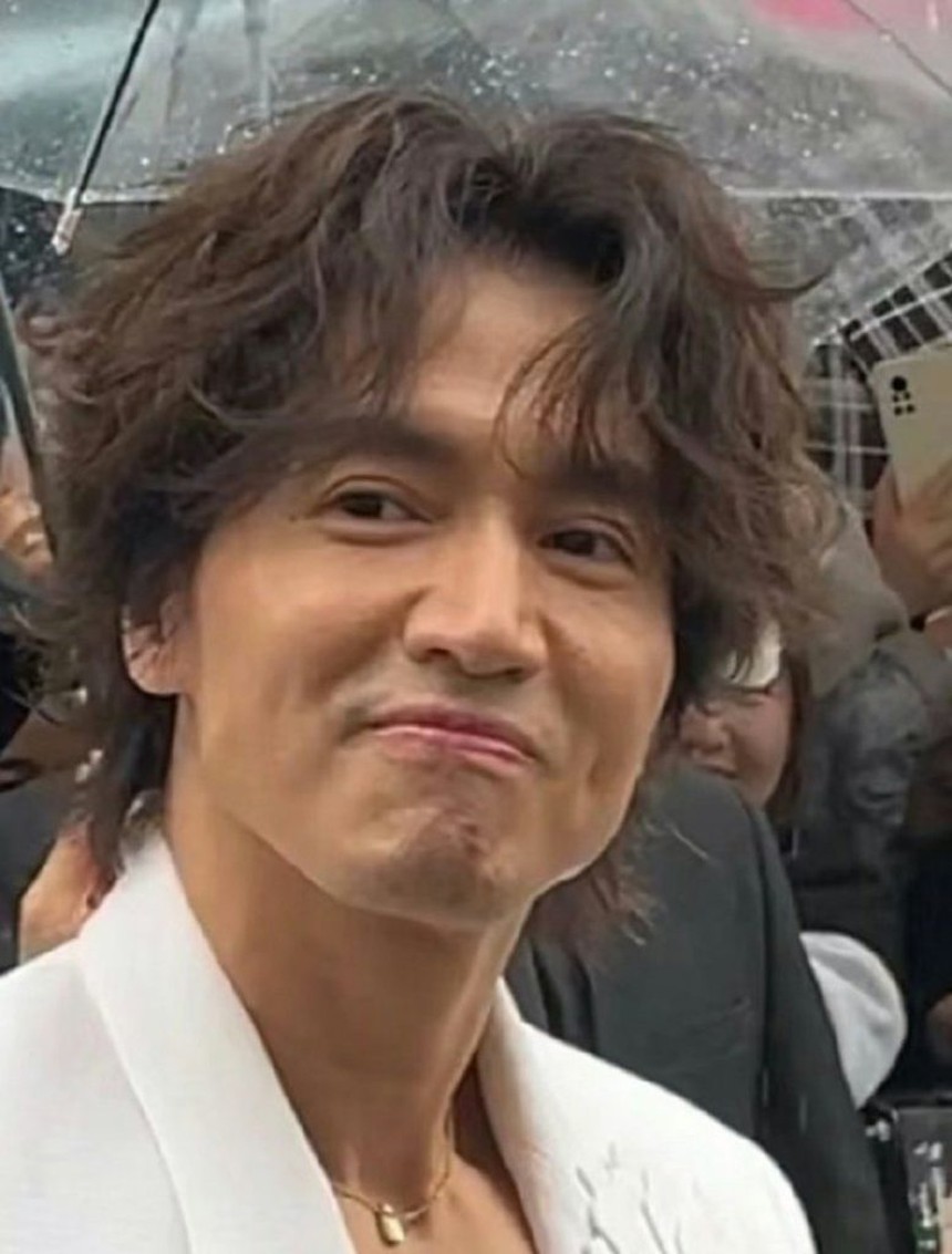 Những bức ảnh chưa chỉnh sửa của Ngôn Thừa Húc gây xôn xao - Ảnh 3. Những bức ảnh chưa chỉnh sửa của Ngôn Thừa Húc gây xôn xao - Ảnh 3.