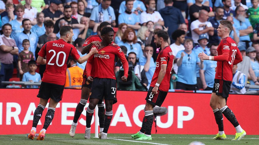 Điểm nhấn Man City 1-2 MU: 'Quỷ đỏ' được cứu rỗi, nhưng Ten Hag thì sao? - Ảnh 2.