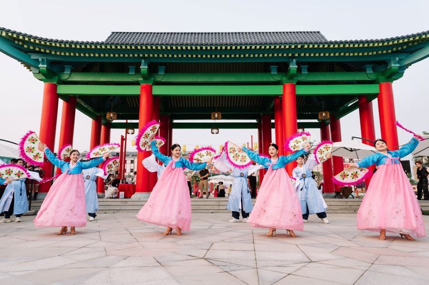 1.001 lý do Vinhomes Royal Island trở thành "điểm phải đến" mùa hè này tại thành phố Cảng - Ảnh 5.