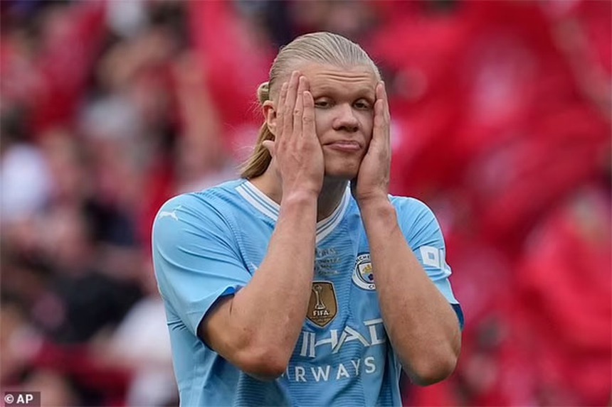 TRANH CÃI: Man City bị mất oan phạt đền sau khi sao trẻ MU 'vật ngã' Haaland ở chung kết cúp FA? - Ảnh 3.