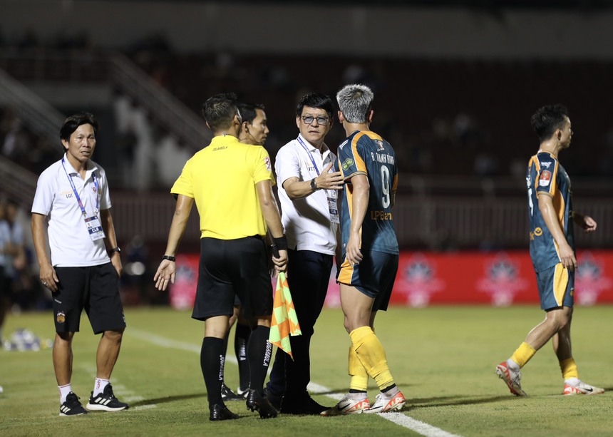 CLB TP.HCM "xát muối" vào HAGL của HLV Vũ Tiến Thành - Ảnh 2.