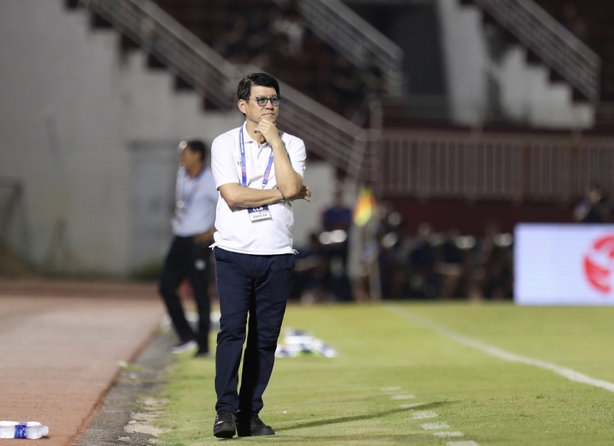 Bùi Tiến Dũng lại khốn đốn với HAGL  - Ảnh 1.