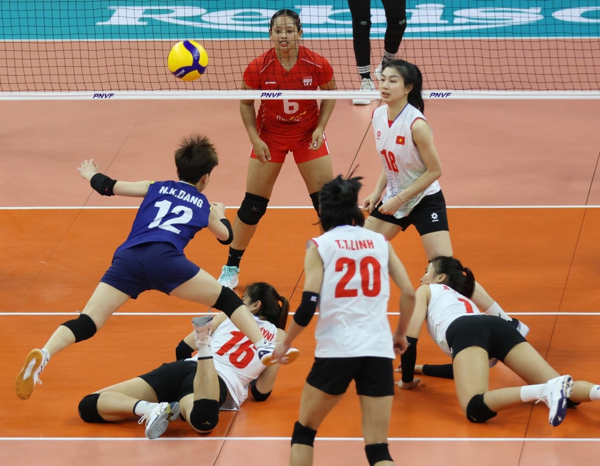 Tin nóng thể thao tối 26/5: ĐT Việt Nam đón tin vui trên BXH Thế giới, Thái Lan trừng phạt hai ngôi sao - Ảnh 2. Tin nóng thể thao tối 26/5: ĐT Việt Nam đón tin vui trên BXH Thế giới, Thái Lan trừng phạt hai ngôi sao - Ảnh 2.