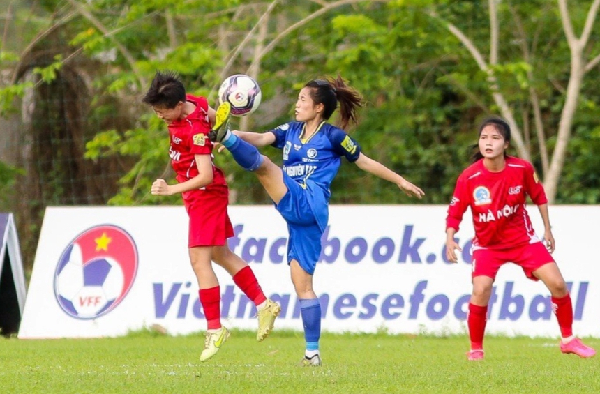 Bích Thuỳ giúp đội bóng của bầu Hiển vào Top 3 - Ảnh 1.