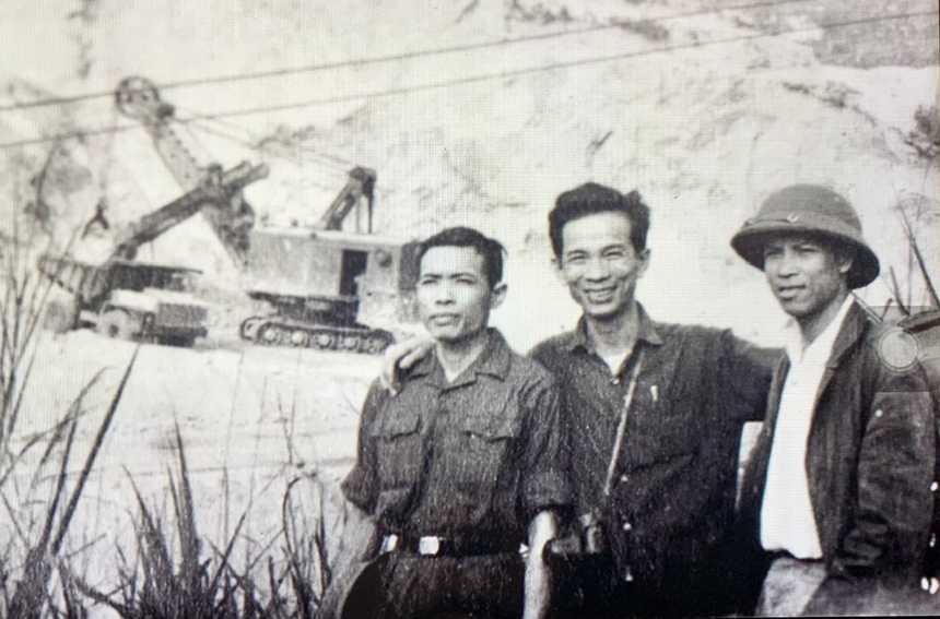 50 năm ngày mất nhà viết kịch Vương Lan (1929 - 1974): Một vài ký ức ngược thời gian cùng con cháu - Ảnh 6. 50 năm ngày mất nhà viết kịch Vương Lan (1929 - 1974): Một vài ký ức ngược thời gian cùng con cháu - Ảnh 6.