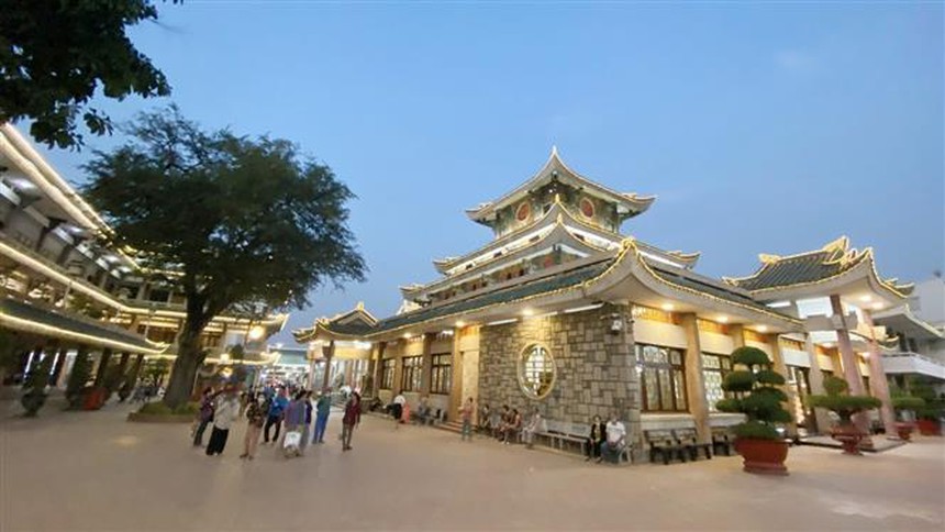 Không thu phí khách tham quan Lễ hội Vía Bà Chúa Xứ núi Sam năm 2024 - Ảnh 1.