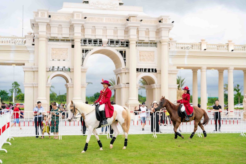 Háo hức chờ màn ra mắt tiện ích "siêu VIP" tại Vinhomes Royal Island - Ảnh 3.
