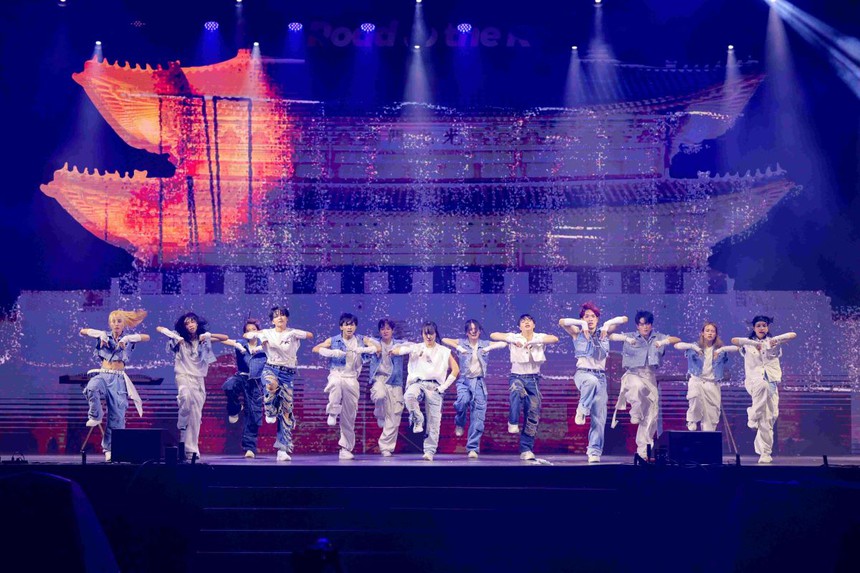 Dàn sao Hàn cùng hàng vạn tín đồ Hallyu khuynh đảo "Trung tâm Hàn Quốc mới tại Hà Nội" - Ảnh 5.