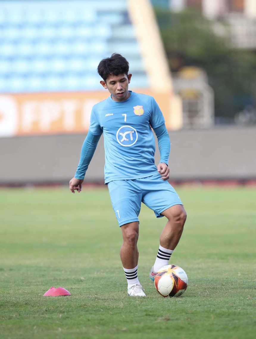 Hồng Duy chính thức lên tiếng, phủ nhận việc từ chối lên ĐT Việt Nam - Ảnh 2.