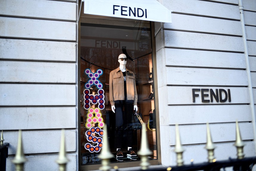 Thương hiệu thời trang cao cấp Fendi (Italy) có CEO mới - Ảnh 1. Thương hiệu thời trang cao cấp Fendi (Italy) có CEO mới - Ảnh 1.