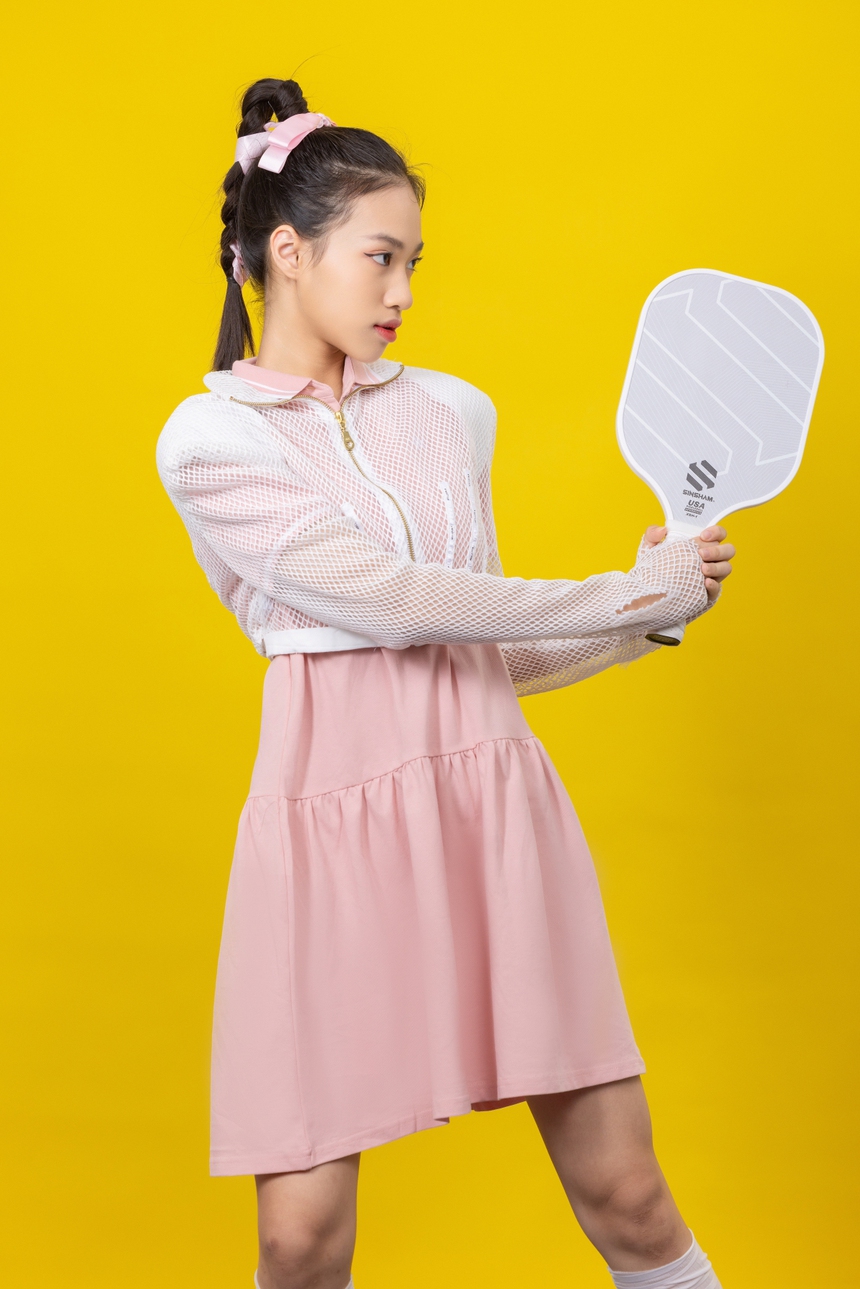 Mẫu teen Quỳnh Trang khoe vẻ cá tính trong bộ ảnh mới - Ảnh 1.