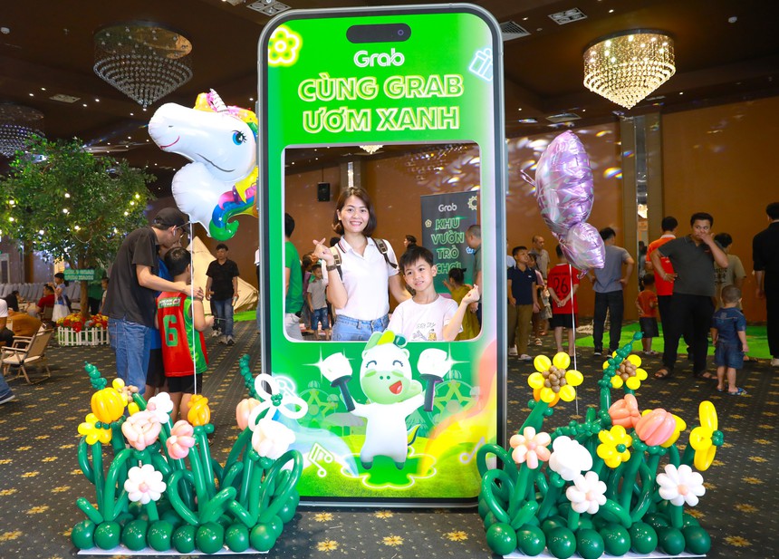 Grab tiếp tục triển khai chuỗi sự kiện "Cùng Grab ươm xanh" - Ảnh 1.