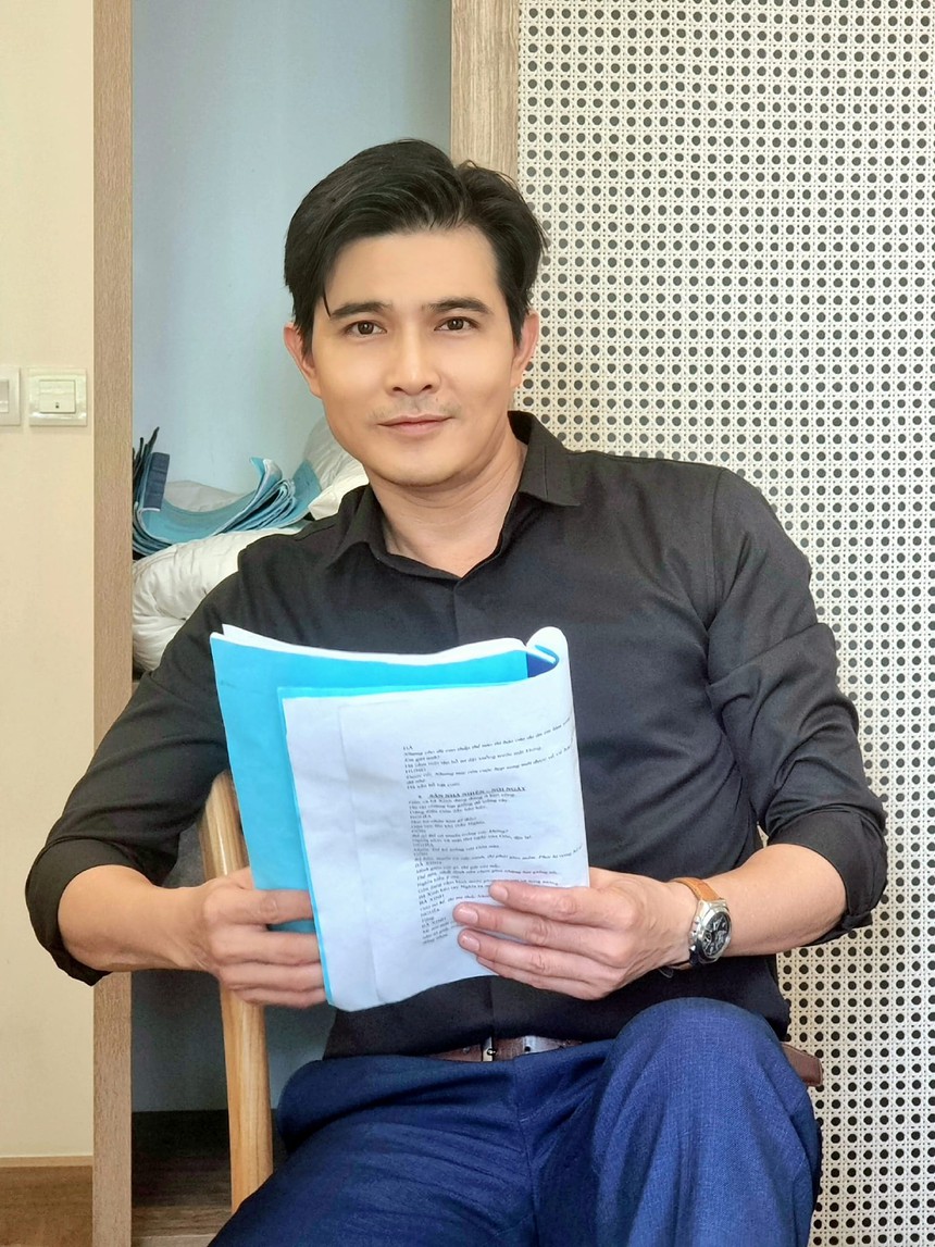 Hồng Diễm xả vai, Trương Thanh Long và Quang Sự ngậm ngùi chia tay 'Trạm cứu hộ trái tim' - Ảnh 5. Hồng Diễm xả vai, Trương Thanh Long và Quang Sự ngậm ngùi chia tay 'Trạm cứu hộ trái tim' - Ảnh 5.